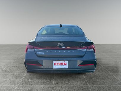 New 2025 Hyundai Elantra SEL