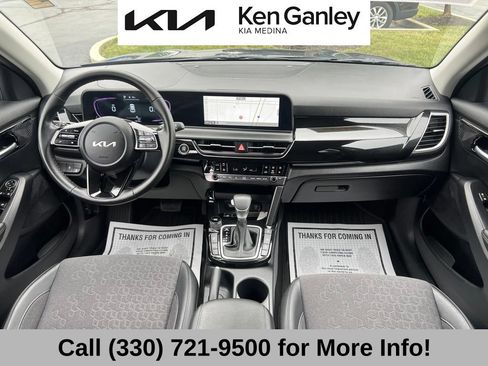 Used 2025 Kia Seltos S AWD/4WD image 44