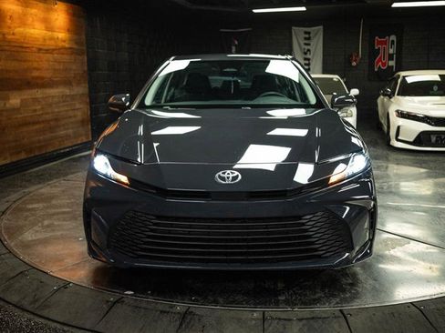 Used 2025 Toyota Camry LE image 4