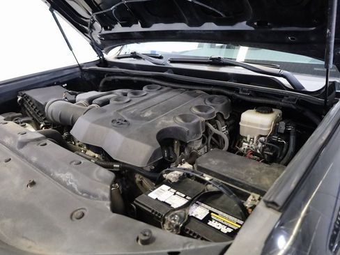 Used 2014 Toyota 4Runner SR5 image 34