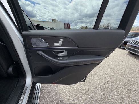 Used 2020 Mercedes-Benz GLS 450 4MATIC image 32