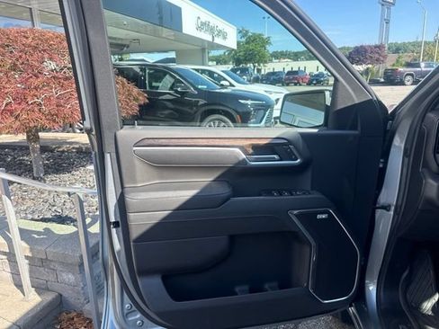 New 2026 GMC Sierra 1500 Elevation w/ Elevation Premium Package AWD/4WD image 12