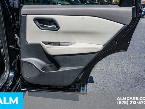 Used 2025 Nissan Rogue SV image 52