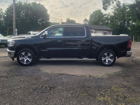 Used 2022 RAM 1500 Laramie AWD/4WD image 4