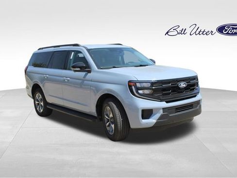 New 2027 Ford Expedition Max Active RWD image 2