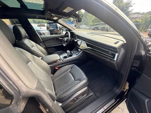 Used 2021 Audi Q8 Premium Plus w/ Premium Plus Package AWD/4WD image 17