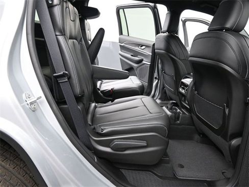 New 2025 Jeep Grand Cherokee L Limited image 16