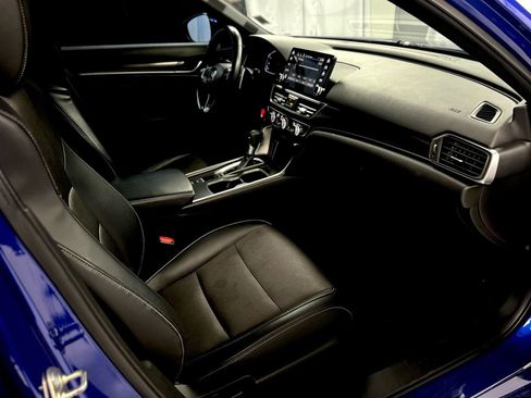 Used 2018 Honda Accord Sport image 22