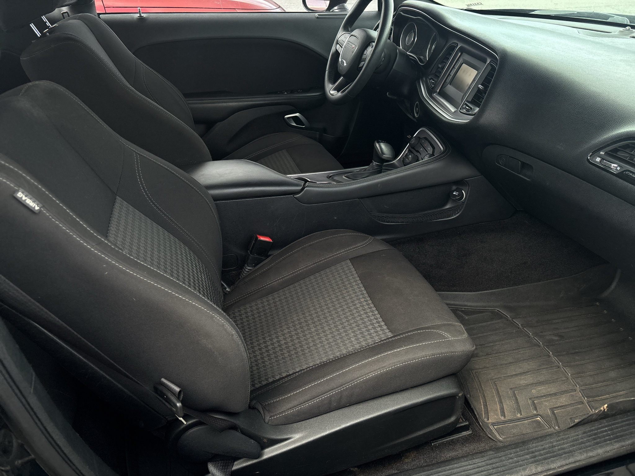 Used 2015 Dodge Challenger R/T w/ Quick Order Package 28B R/T RWD image 17