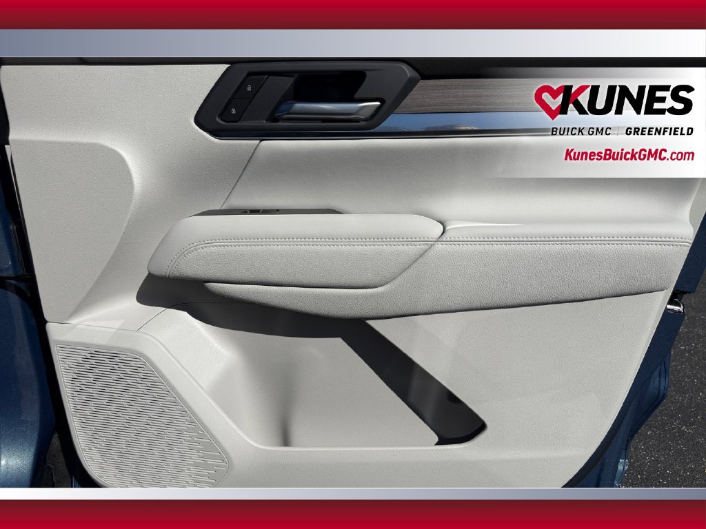 New 2027 GMC Terrain Denali w/ LPO, Floor Liner Package AWD/4WD image 45