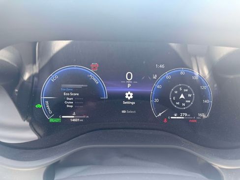 Used 2025 Toyota Sienna Platinum AWD/4WD image 17