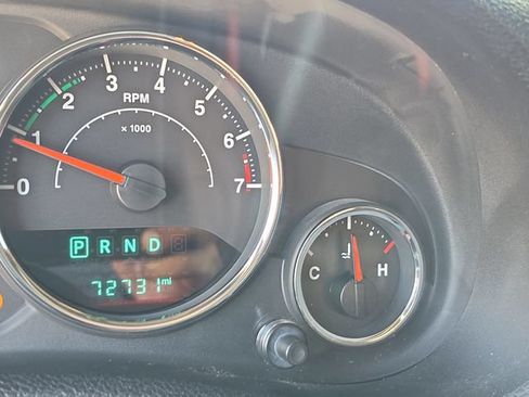 Used 2016 Jeep Wrangler Sport w/ Connectivity Group AWD/4WD image 13