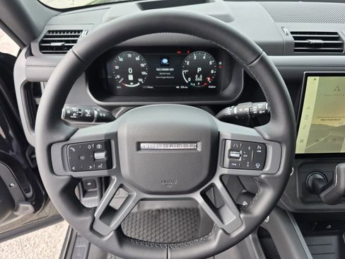New 2026 Land Rover Defender 130 X-Dynamic SE AWD/4WD image 16