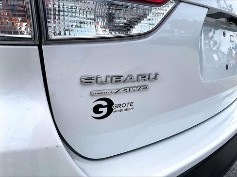 Used 2023 Subaru Forester AWD/4WD image 9