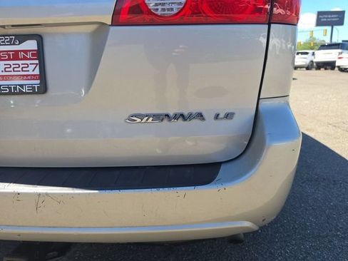 Used 2006 Toyota Sienna CE FWD image 25