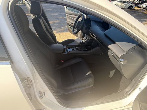 Used 2024 MAZDA MAZDA3 s image 12