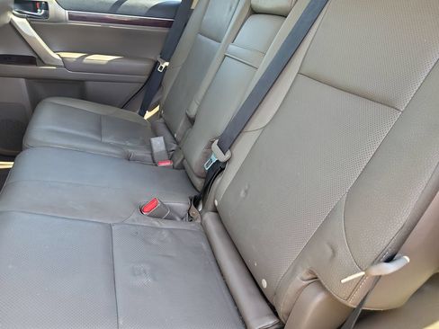 Used 2018 Lexus GX 460 Premium w/ Premium Package AWD/4WD image 14