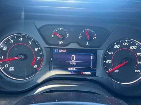 Used 2023 Chevrolet Camaro LT RWD image 12