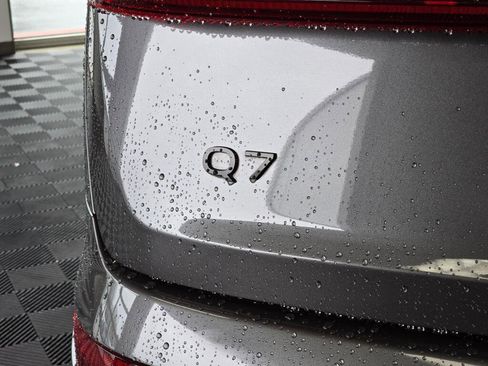 Used 2025 Audi Q7 3.0T Premium Plus image 13