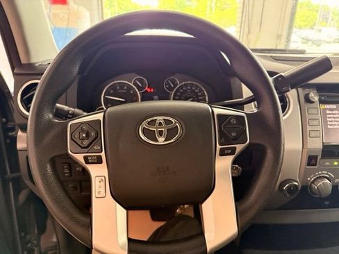 Used 2014 Toyota Tundra SR5 AWD/4WD image 12