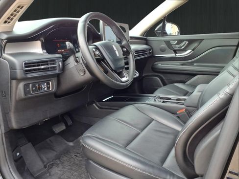 Used 2025 Lincoln Corsair Reserve AWD/4WD image 25