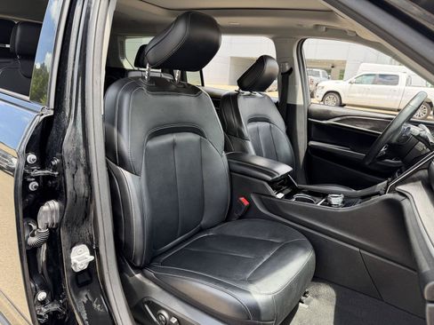 Used 2021 Jeep Grand Cherokee L Limited AWD/4WD image 22