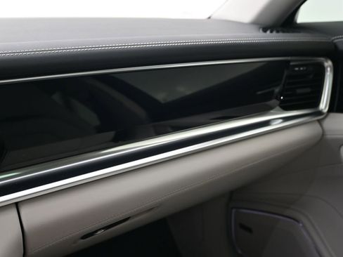 Used 2022 Porsche Panamera 4 Executive AWD/4WD image 23