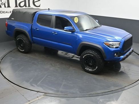 Used 2016 Toyota Tacoma TRD Off-Road image 46