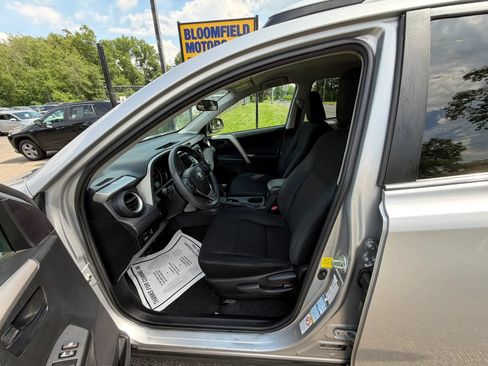 Used 2016 Toyota RAV4 LE AWD/4WD image 10