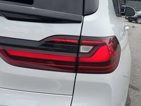 Used 2021 BMW X7 xDrive40i w/ Premium Package AWD/4WD image 13