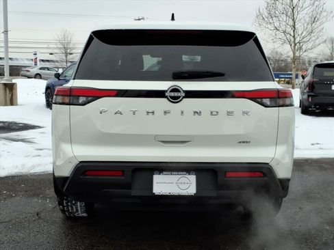 Certified 2024 Nissan Pathfinder S image 30