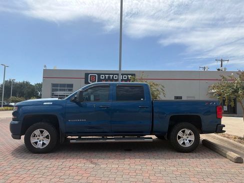 Used 2018 Chevrolet Silverado 1500 LT w/ All Star Edition AWD/4WD image 8