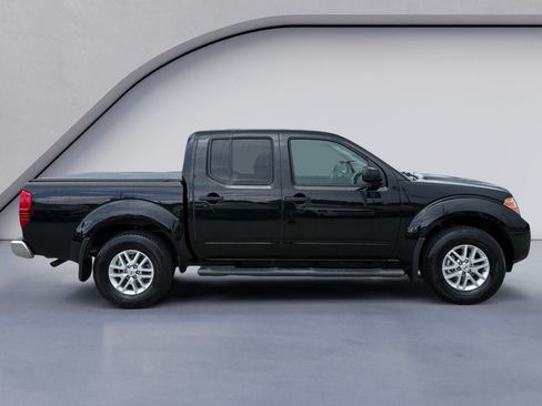 Used 2021 Nissan Frontier SV AWD/4WD image 6