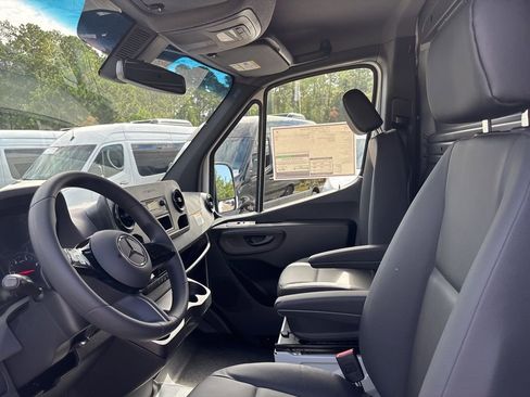 New 2026 Mercedes-Benz Sprinter 2500 image 42
