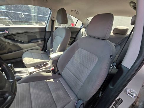 Used 2014 Kia Forte EX FWD image 4