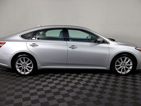 Used 2014 Toyota Avalon Limited FWD image 7