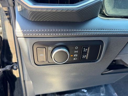Used 2025 Ford Mustang GT Premium RWD image 19