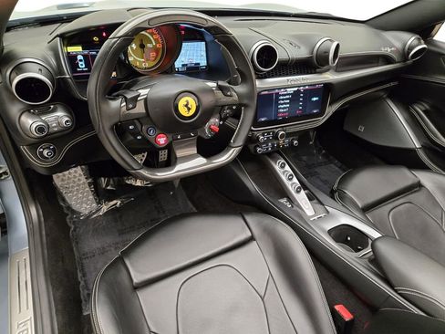 Used 2022 Ferrari Portofino M RWD image 19