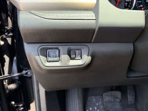 Used 2017 GMC Acadia Denali w/ Technology Package FWD image 24