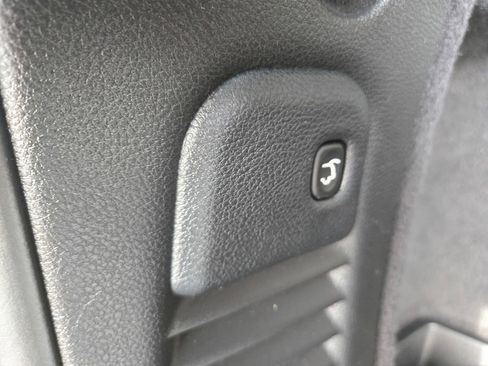 Used 2020 Dodge Durango GT image 38