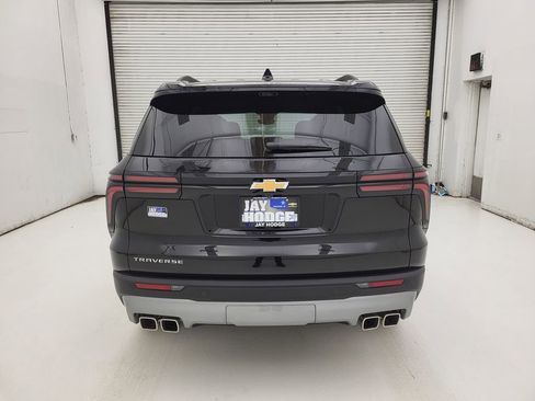 New 2026 Chevrolet Traverse LT w/ Driver Confidence Package image 15