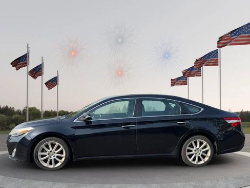 Used 2013 Toyota Avalon XLE Touring FWD image 4