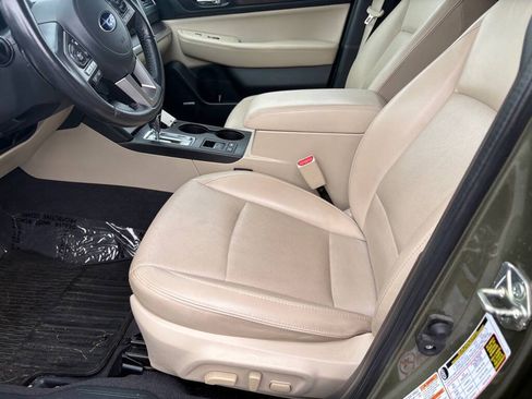 Used 2017 Subaru Outback 2.5i Limited AWD/4WD image 26