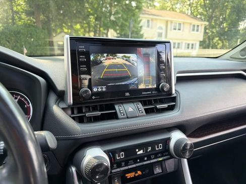 Used 2019 Toyota RAV4 Limited w/ Advanced Technology Package AWD/4WD image 25