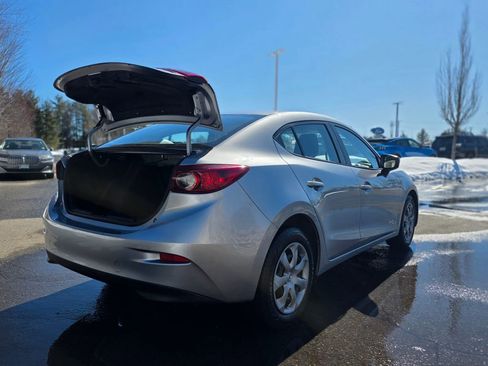 Used 2014 MAZDA MAZDA3 i Sport image 7