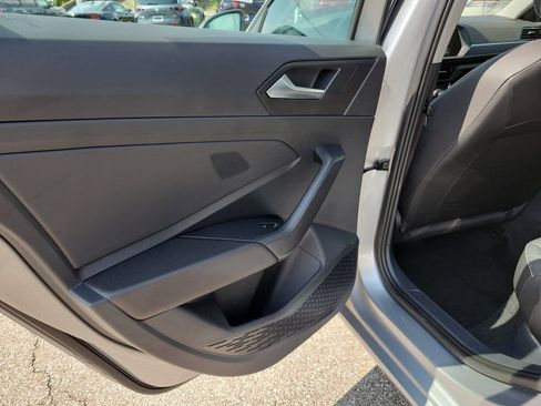 Used 2024 Volkswagen Jetta SE FWD image 14