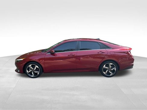 Used 2023 Hyundai Elantra Limited FWD image 2
