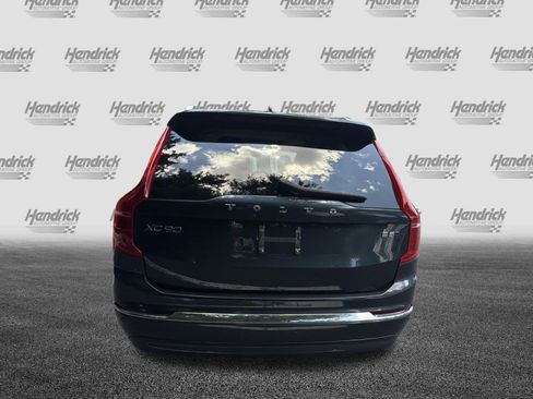 Certified 2024 Volvo XC90 B5 Core w/ Protection Package AWD/4WD image 9