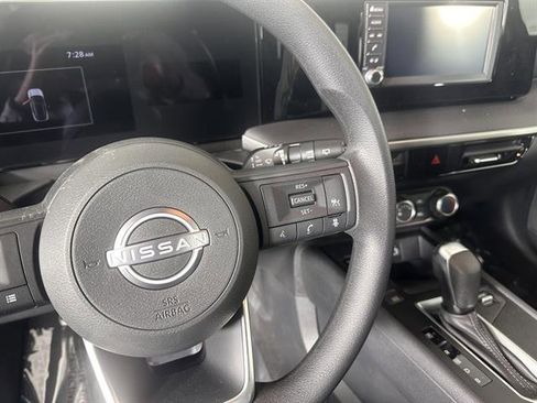 New 2025 Nissan Kicks SR image 23