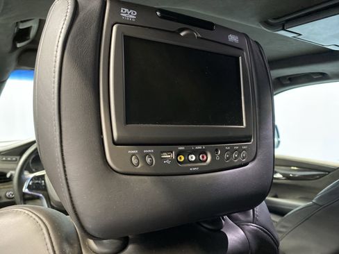 Used 2016 Cadillac Escalade Platinum image 31